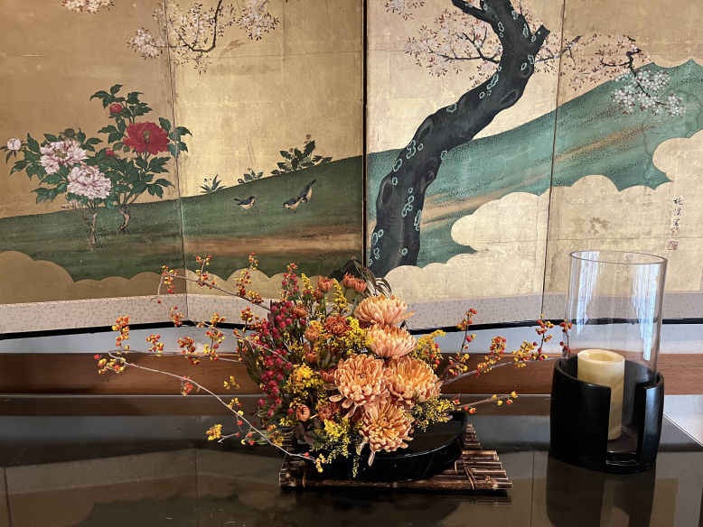 Ikebana Flower Arrangement by Ikebana Flower Arts